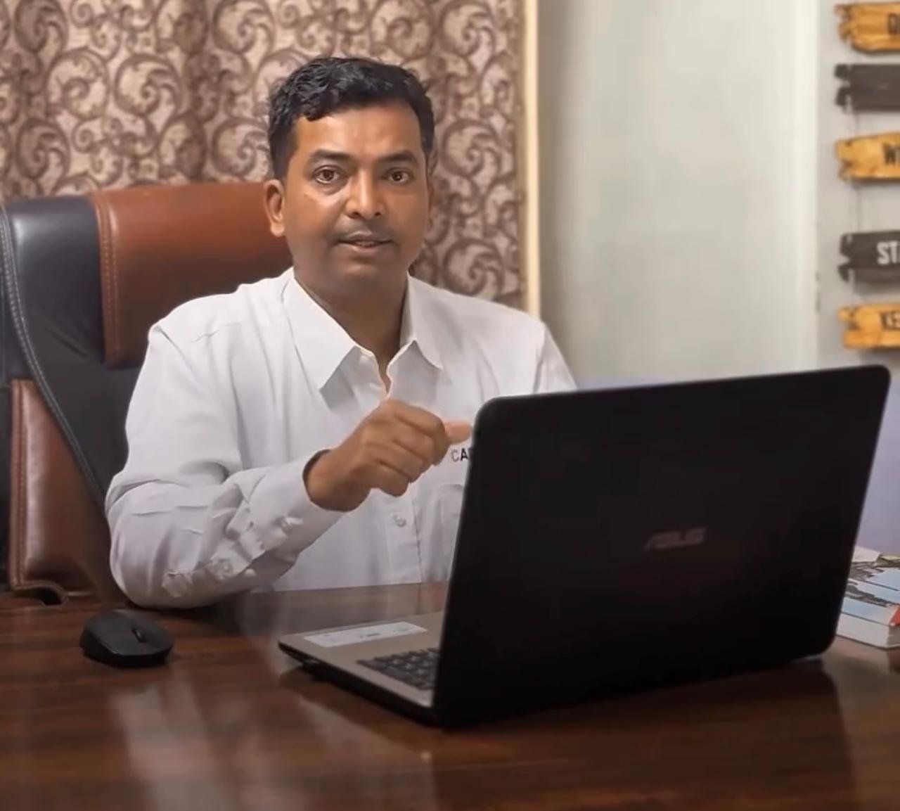 Divyansh Realty Logo